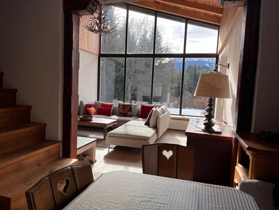 Luxury 5 bedroom, 3 bathroom hillside Chalet with views of Italian border.
