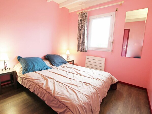 2 bedrooms, free WiFi