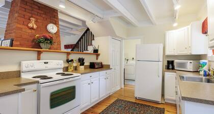 Water's Edge - Waterfront Cottage on Southport - Wrap-Around Porch!