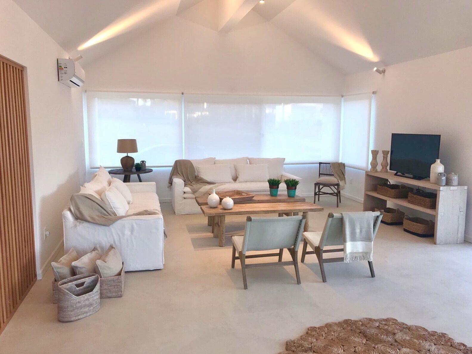 电视、壁炉、立体声音响