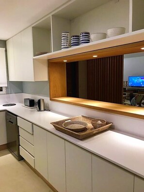 Fridge, microwave, oven, stovetop - Best Villa in José Ignacio - Pinar del Faro - Brand New House (José Ignacio)