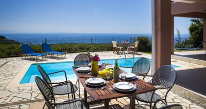 Atemberaubende Villa mit atemberaubendem Meerblick, privatem Pool, Billardtisch, Tischtennis