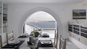 Unclassified image, 3 of 36, button - Elegant Luxurious Villa with a Breathtaking View (Santorini)