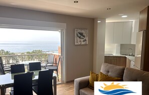 Smart-TV, Kamin, Stereoanlage