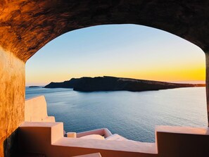 Unclassified image, 3 of 61, button - Incredible caldera views! Full sunset, private, spacious, housekeeping - Oia! (Santorini)
