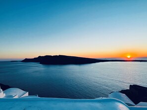 Unclassified image, 3 of 61, button - Incredible caldera views! Full sunset, private, spacious, housekeeping - Oia! (Santorini)
