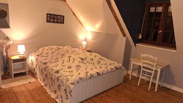 7 bedrooms, iron/ironing board, travel crib, WiFi