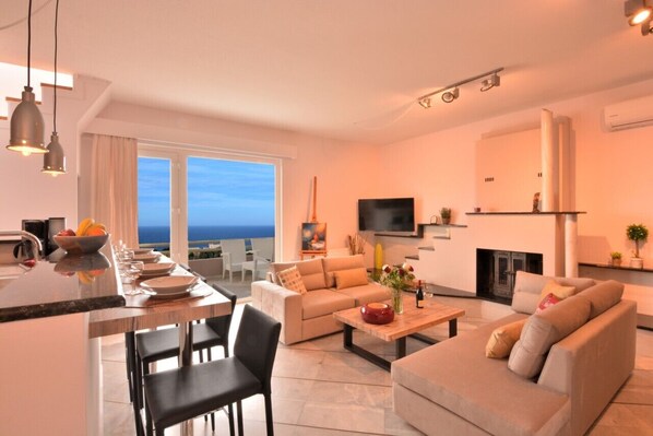 TV, fireplace, table football, ping pong