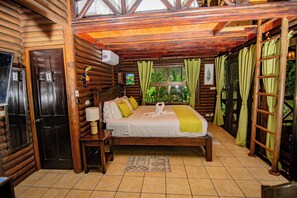 2 bedrooms, in-room safe, free WiFi, bed sheets - Cabaña Los Tucanes - Paradise for Couples! (La Fortuna, Costa Rica)