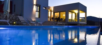 Villa Antheklia & Villa Kallia - Sea View Villas