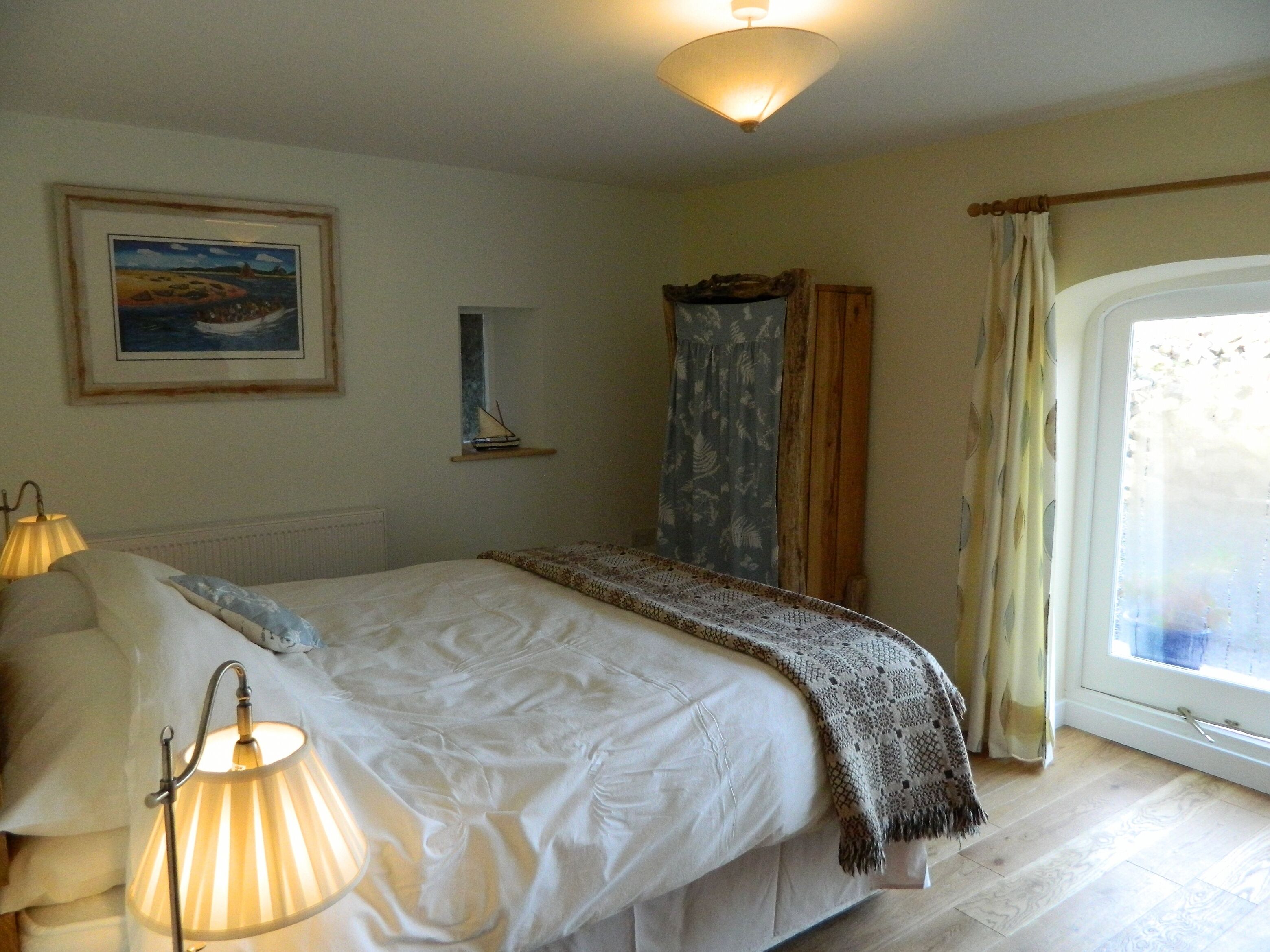 1 bedroom, iron/ironing board, internet, bed sheets