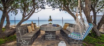 Villa Pelagos - Seafront villa