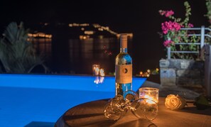 Bar (on property) - Villa Castro 3 bedroom villa 200m from the beach (Elounda)