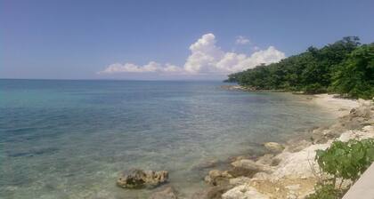 Shades CottageRoom #4