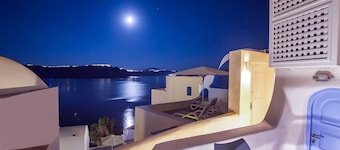 Twin Cave House - Oia