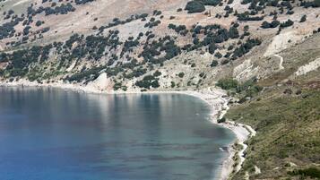 Beach nearby, beach towels