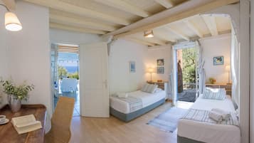 2 bedrooms, iron/ironing board, travel crib, free WiFi