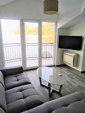 Smart-TV, Stereoanlage