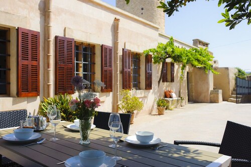 old mill, restored and modernised, pool, quiet location