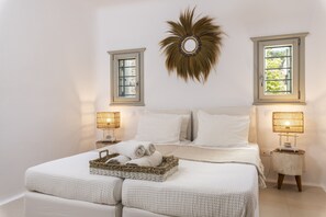 4 bedrooms, in-room safe, iron/ironing board, free WiFi - Luxury Villa Clio, Sea View  (Mykonos)