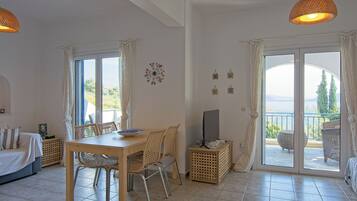 Smart TV, video games, books