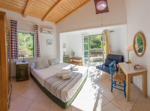 2 Schlafzimmer, Bügeleisen/Bügelbrett, Reisekinderbett, kostenloses WLAN