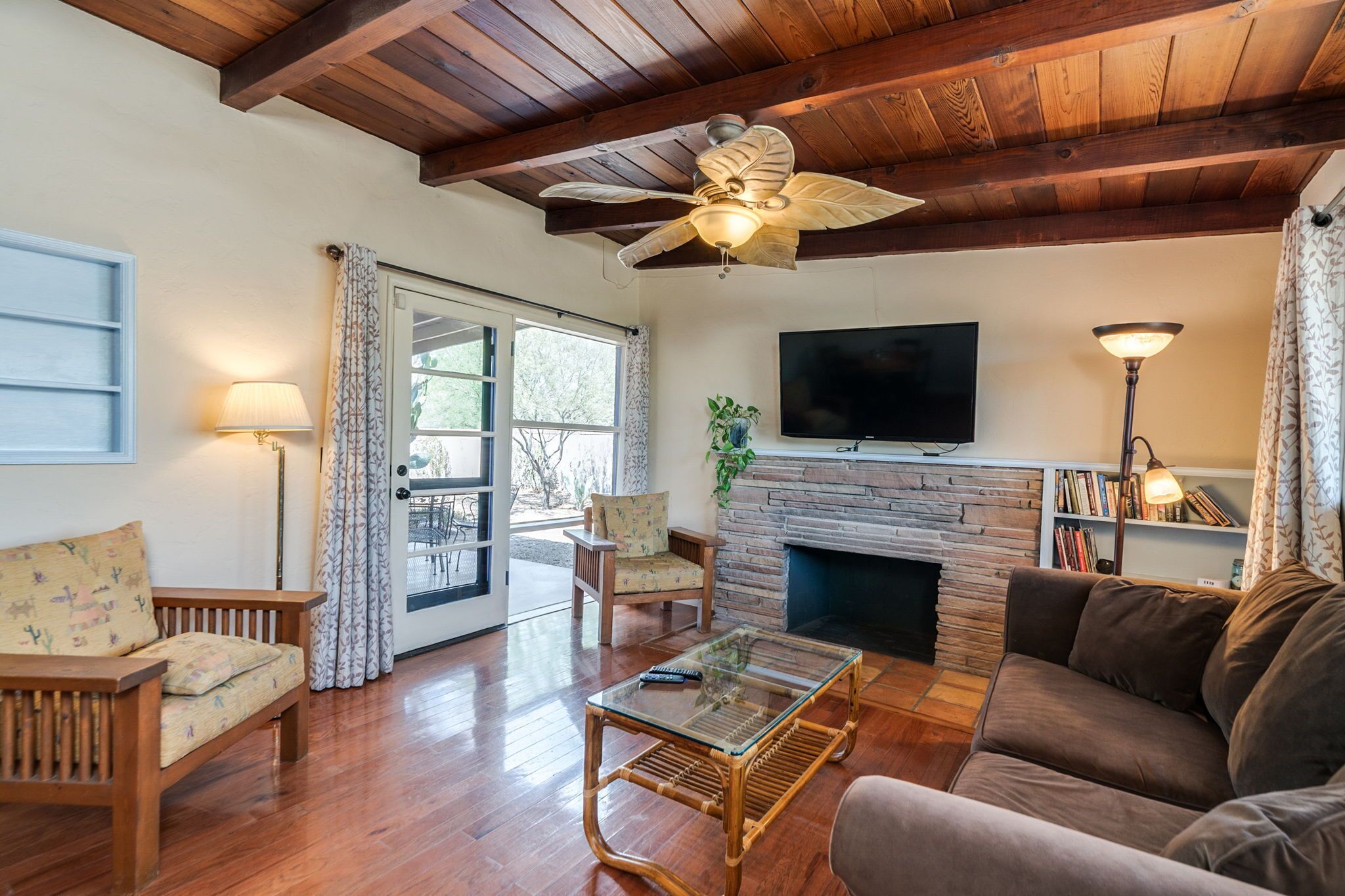 Smart TV, fireplace, books