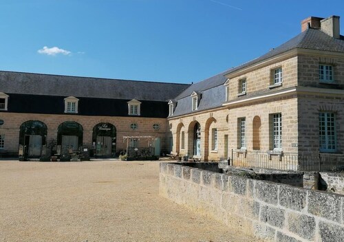 4-person gîte with spa and sauna near Angers 