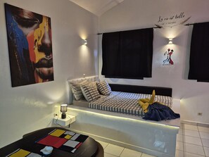 1 bedroom, free WiFi, bed sheets - Studio "Samba" residence Natangue 1 Saly. (Saly)