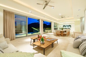 Interior - Spacious villa with expansive pool deck and spectacular views of coral cove (Koh Samui)