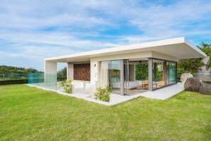 Exterior - 6 Bedroom Villa with Gym, Cinema and Meeting Room (Koh Samui)