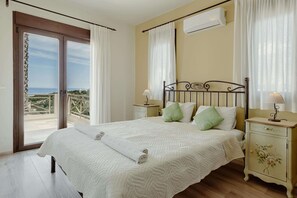 4 Schlafzimmer, Zimmersafe, Bügeleisen/Bügelbrett, Reisekinderbett