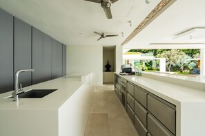 Fridge, microwave, oven, stovetop - Luxury villa with private gym, home cinema, office space, games room, garden (Koh Samui)