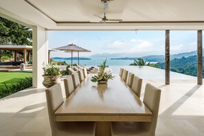 Outdoor dining - Luxury villa with private gym, home cinema, office space, games room, garden (Koh Samui)
