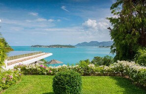 Property grounds - Luxury 4 Bedroom with private pool and uninterrupted sea views (Ko Samui)