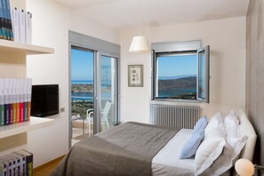 3 bedrooms, iron/ironing board, internet, bed sheets