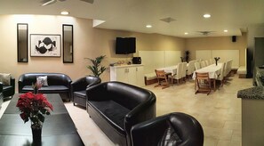 智能电视、桌上足球、乒乓球