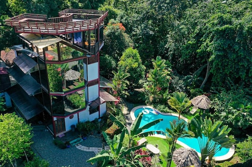 Unique Glass-Fronted Property, Ocean and Mountain Views, Pool.