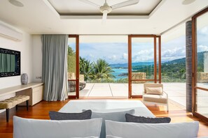 TV, stereo - Luxury 5 Bedroom with outdoor terraces, day beds, incredible sea views (Koh Samui)
