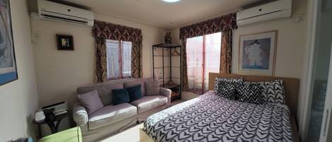 3 Schlafzimmer, Schreibtisch, Bügeleisen/Bügelbrett, kostenloses WLAN