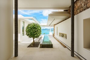 Property grounds - Luxury 4 Bedroom with infinity Pool, private gym, beautiful views (Koh Samui)