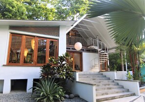 DĂ©tail de lâextĂ©rieur