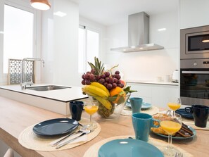 Fridge, microwave, oven, dishwasher