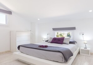 3 bedrooms, iron/ironing board, Internet, bed sheets - Sa Mina. Spectacular finca with private pool Selva. (Selva)