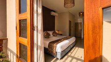 Superior Room, 1 King Bed, Balcony | In-room safe, iron/ironing board, free WiFi, bed sheets