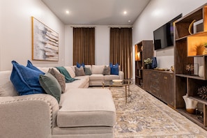 Fernseher, Stereoanlage