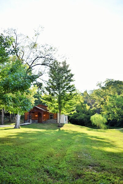 GREEN HILL LODGE @ thegreenhilllodge.com