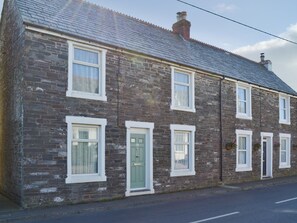 Exterior - 4 bedroom accommodation in Delabole, near Tintagel (Delabole, near Tintagel)