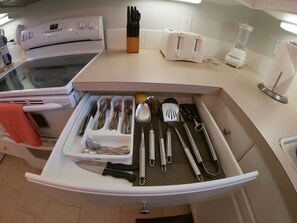 컴포트 타운홈 | 전용 주방 | 대용량 냉장고, 전자레인지, 오븐, 쿡탑