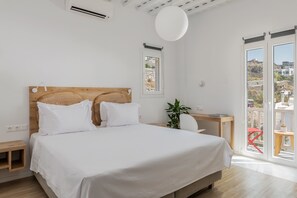 2 bedrooms, in-room safe, desk, soundproofing